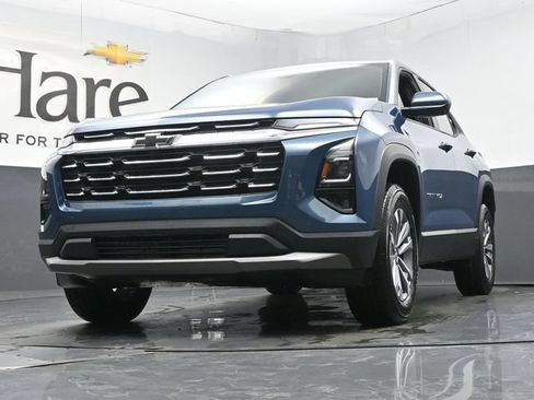 New 2026 Chevrolet Equinox LT w/ Safety and Technology Package FWD image 4