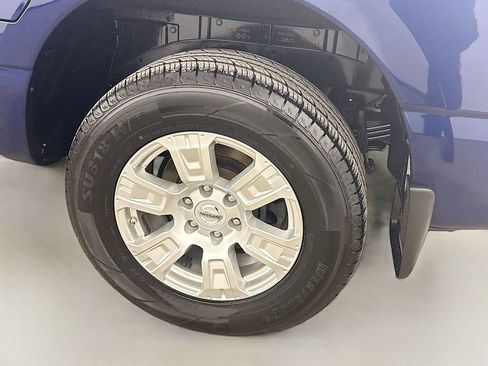 Used 2018 Nissan Titan SV w/ SV Convenience Package image 31