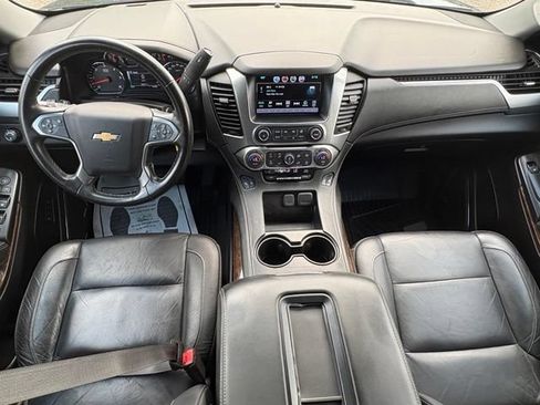 Used 2018 Chevrolet Tahoe LT w/ LT Midnight Edition AWD/4WD image 10