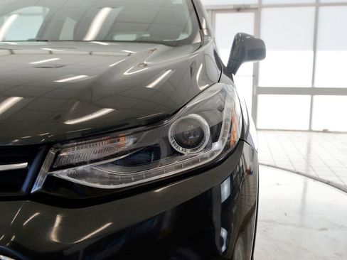 Used 2019 Chevrolet Trax LT w/ Driver Confidence Package image 11