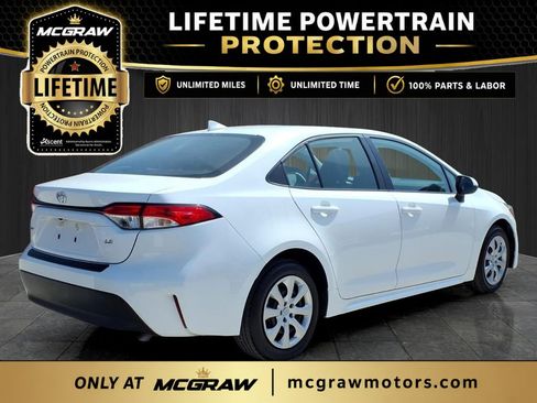 Used 2025 Toyota Corolla LE FWD image 5