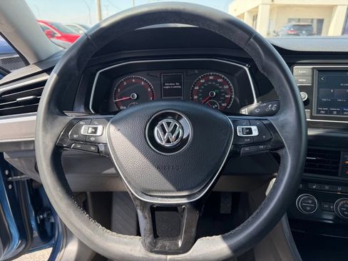 Used 2020 Volkswagen Jetta SE FWD image 29