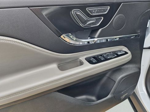 New 2026 Lincoln Corsair Reserve image 10