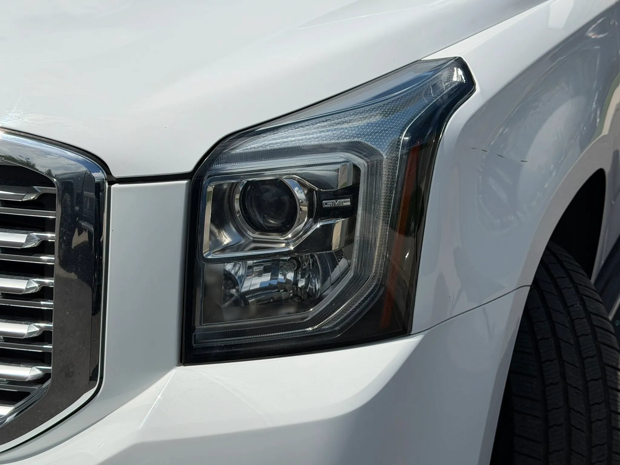 Used 2019 GMC Yukon SLT AWD/4WD image 20