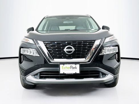 Used 2023 Nissan Rogue SV w/ SV Premium Package image 2