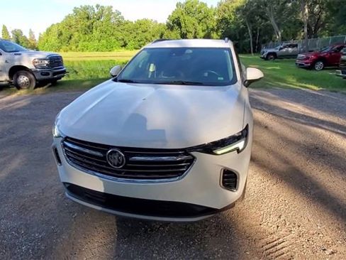 Used 2021 Buick Envision Essence image 3