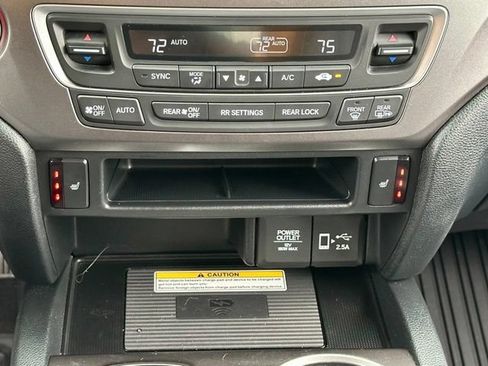Used 2022 Honda Pilot Special Edition image 29