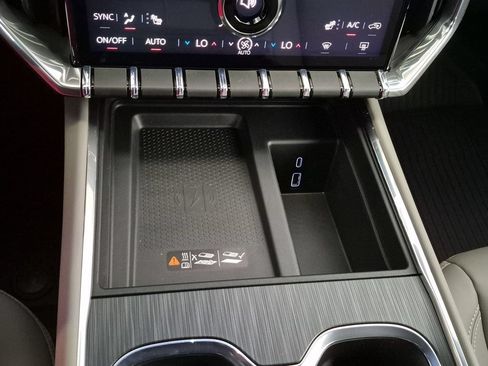 New 2026 GMC Acadia Elevation w/ Black Edition AWD/4WD image 28