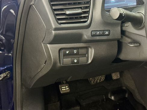 Used 2025 Nissan Leaf S FWD image 17