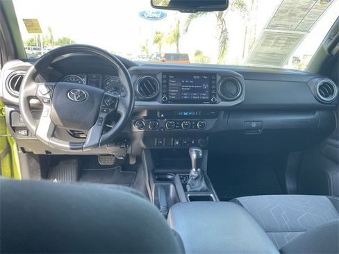 Used 2023 Toyota Tacoma TRD Off-Road image 19