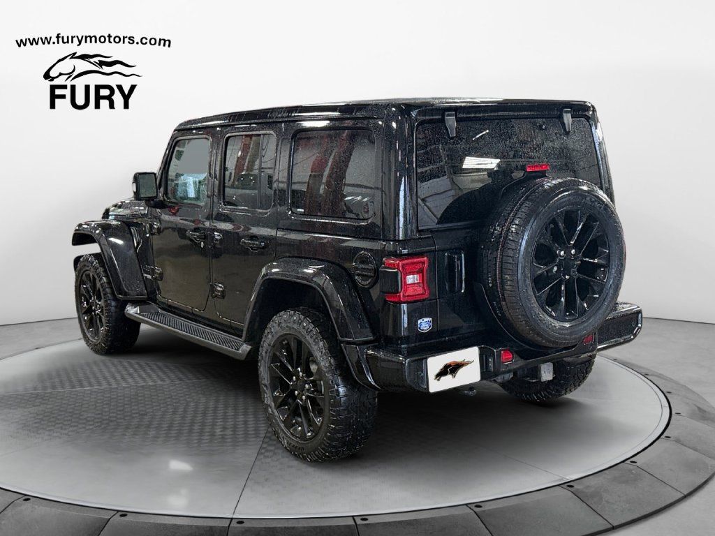 Used 2022 Jeep Wrangler Unlimited Sahara AWD/4WD image 6