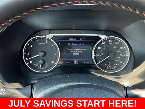 Used 2025 Nissan Sentra SR FWD image 12