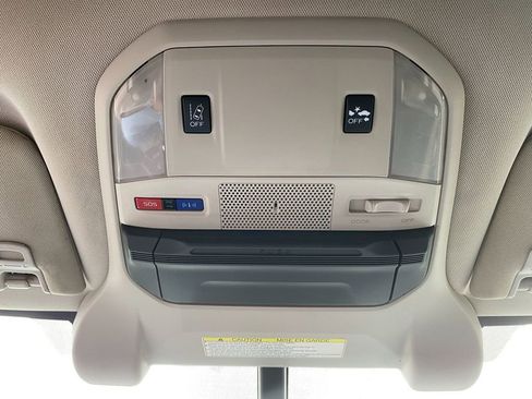 Used 2019 Subaru Ascent Limited image 24