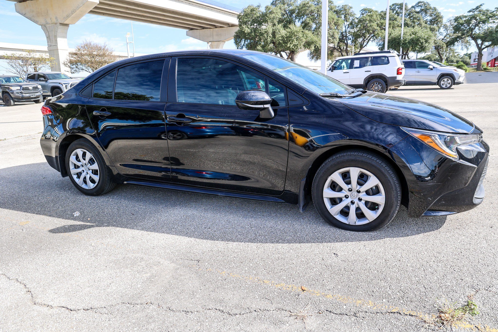 Certified 2024 Toyota Corolla LE FWD image 7