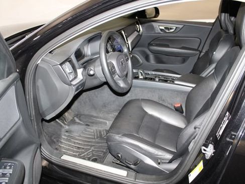 Used 2024 Volvo S60 B5 Core AWD/4WD image 7