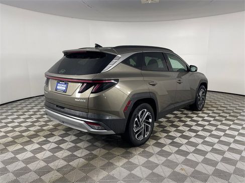 Certified 2025 Hyundai Tucson Limited image 9