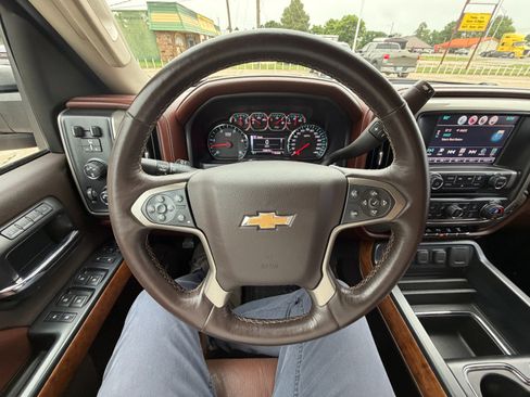 Used 2016 Chevrolet Silverado 2500 High Country w/ Duramax Plus Package AWD/4WD image 15