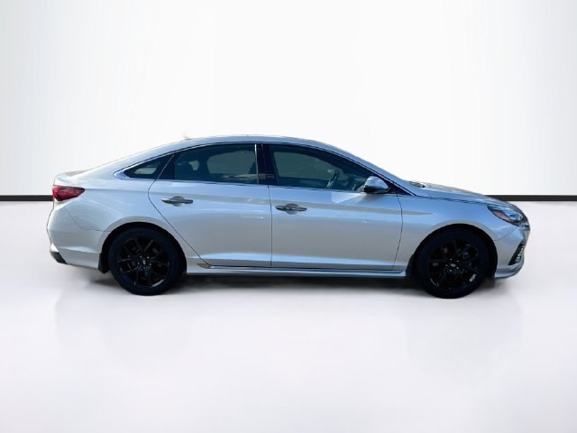 Used 2019 Hyundai Sonata Limited FWD image 10