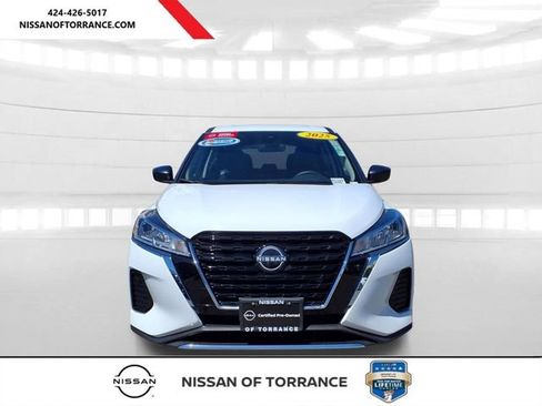 Certified 2025 Nissan Kicks Play S FWD image 2