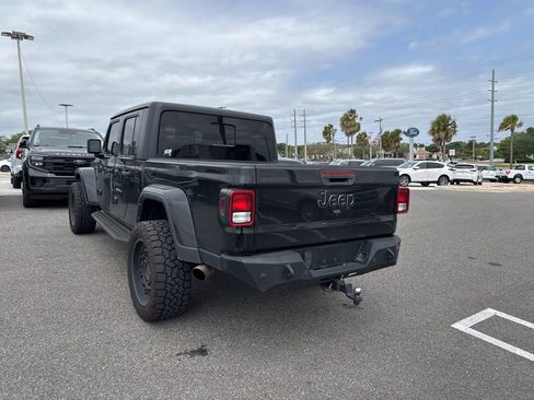 Used 2021 Jeep Gladiator Overland w/ Popular Equipment Package AWD/4WD image 3