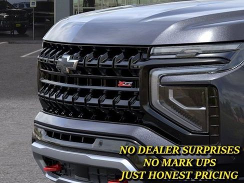 New 2026 Chevrolet Suburban Z71 AWD/4WD image 13