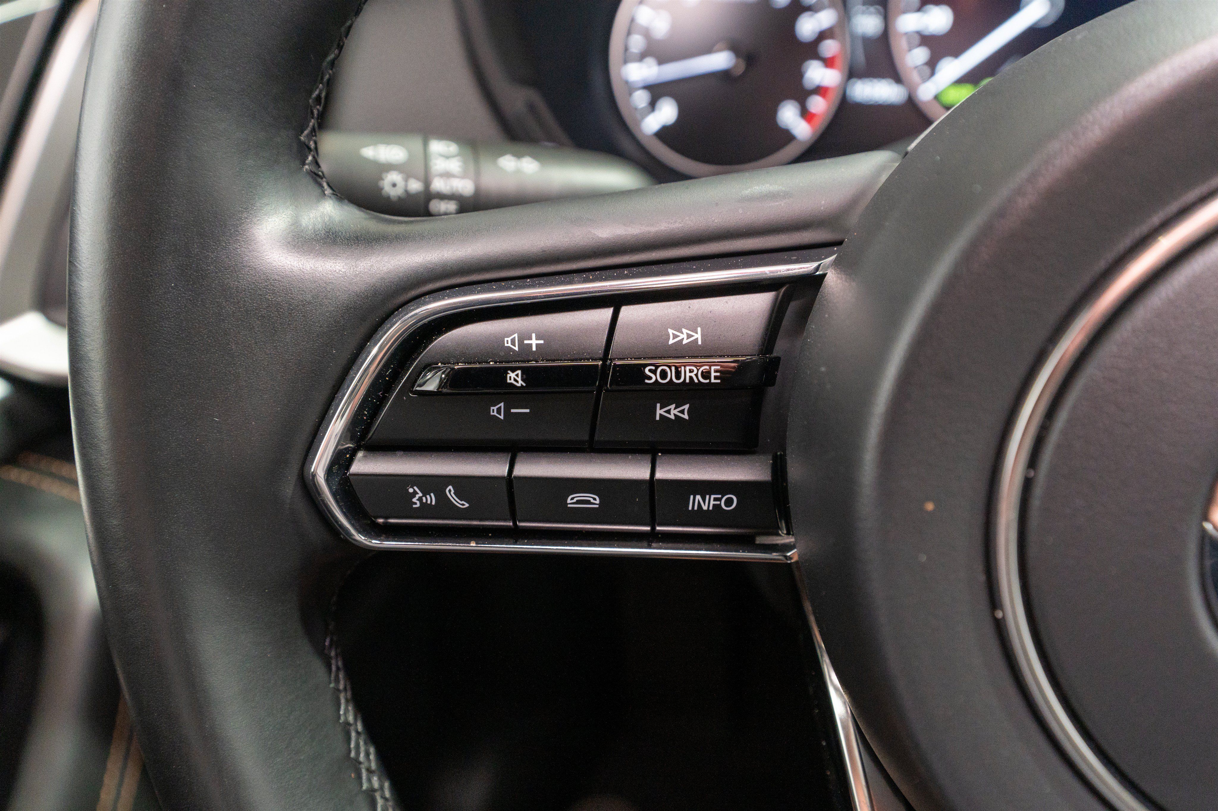 Used 2024 MAZDA CX-90 3.3 Turbo w/ Preferred Plus AWD/4WD image 25