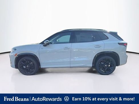New 2026 Volkswagen Tiguan SE R-Line AWD/4WD image 3