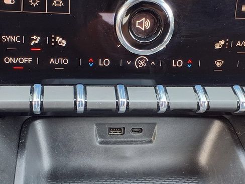 Used 2026 GMC Terrain Elevation w/ Elevation Premium Package AWD/4WD image 7