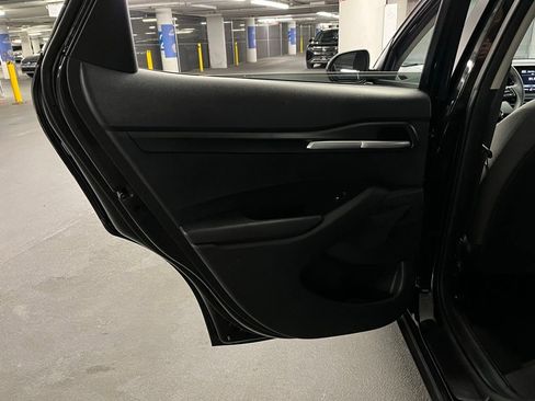 Used 2024 Kia Seltos LX image 16