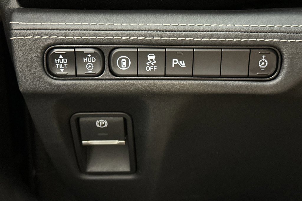 Used 2022 Acura MDX w/ Advance Package AWD/4WD image 32