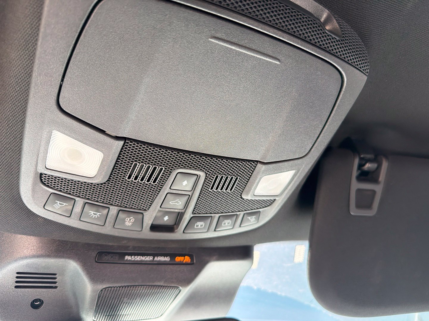 Used 2024 Ford Expedition Limited AWD/4WD image 9
