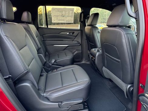 New 2026 Chevrolet Traverse LT w/ Driver Confidence Package image 11