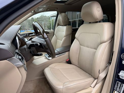 Used 2016 Mercedes-Benz GL 450 4MATIC image 35