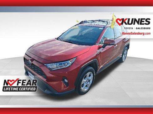 Used 2021 Toyota RAV4 XLE w/ Convenience Package AWD/4WD image 1