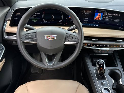 Used 2024 Cadillac XT4 Premium Luxury w/ Active Safety Package image 15