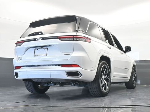 Used 2024 Jeep Grand Cherokee Summit image 66