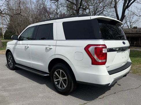 Used 2021 Ford Expedition XLT image 9