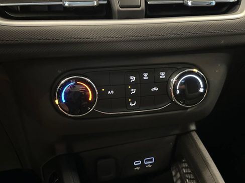 Used 2024 Chevrolet TrailBlazer LS w/ LS Convenience Package FWD image 15