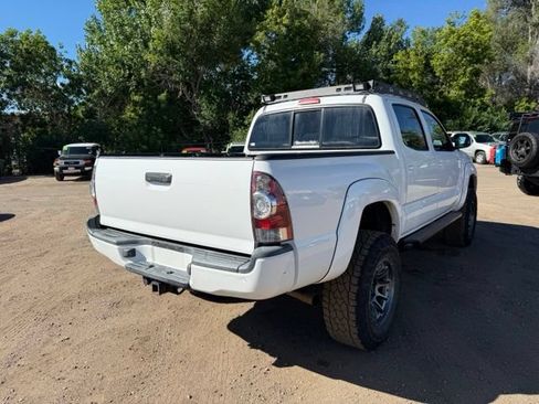 Used 2015 Toyota Tacoma 4x4 Double Cab w/ TRD Sport Package image 5