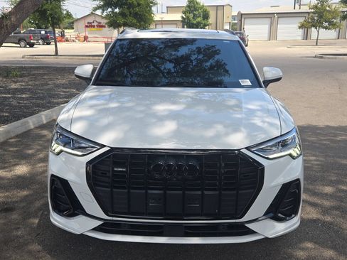 Used 2024 Audi Q3 2.0T Premium Plus w/ Premium Plus Package AWD/4WD image 8