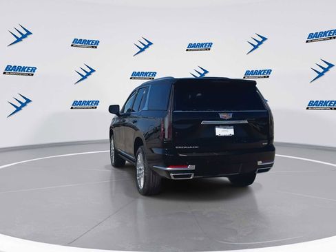 New 2026 Cadillac Escalade Luxury image 7