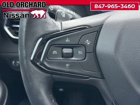 Used 2022 Chevrolet Bolt EUV Premier w/ Sun & Sound Package image 19