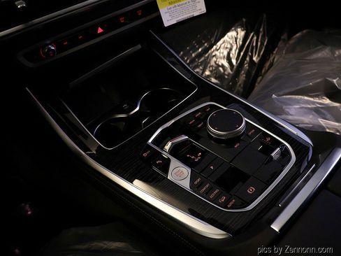 New 2026 BMW X7 xDrive40i w/ M Sport Package image 26