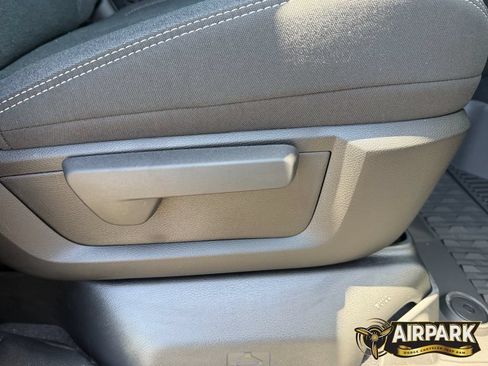 New 2026 RAM 2500 Big Horn AWD/4WD image 14