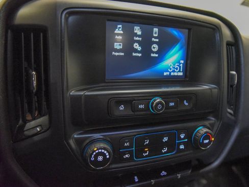 Used 2018 Chevrolet Silverado 2500 W/T image 7