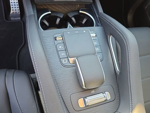 New 2026 Mercedes-Benz GLS 450 4MATIC image 17