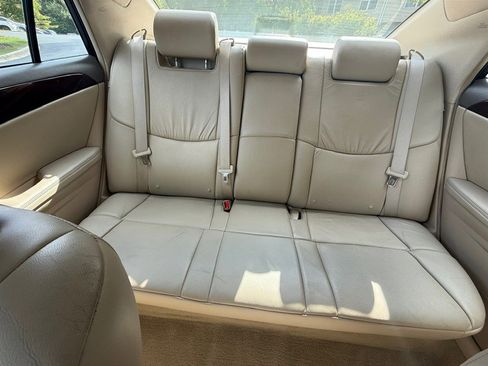 Used 2009 Toyota Avalon XLS image 31