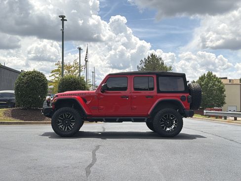 Used 2019 Jeep Wrangler Unlimited Rubicon AWD/4WD image 14