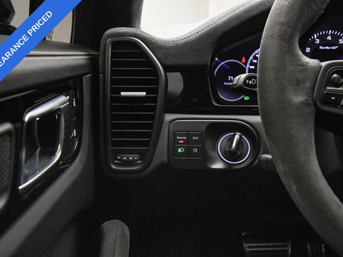 Used 2023 Porsche Cayenne Turbo GT image 35