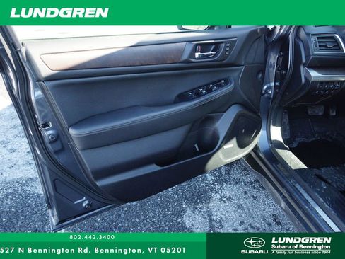 Used 2017 Subaru Outback 2.5i Limited image 10